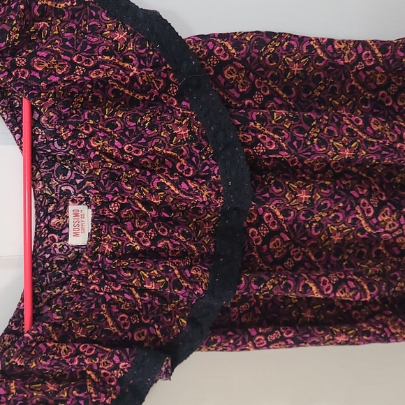 Top - Picture 3 of 3